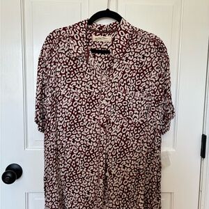 We The Free Maroon and White Leopard-Print Short-Sleeve Button Shirt